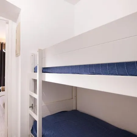 Studio-cabine Climatise -4 Pers- Proche De La Lejlighed *