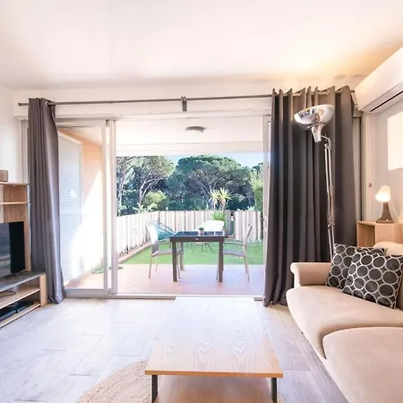 Studio-cabine Climatise -4 Pers- Proche De La Lejlighed Sainte-Maxime