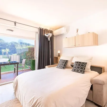 Studio-cabine Climatise -4 Pers- Proche De La Apartamento