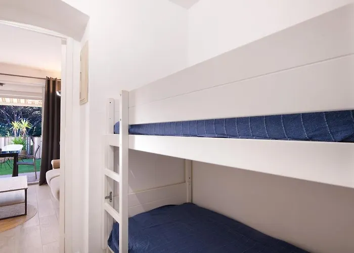 Studio-cabine Climatise -4 Pers- Proche De La شقة *